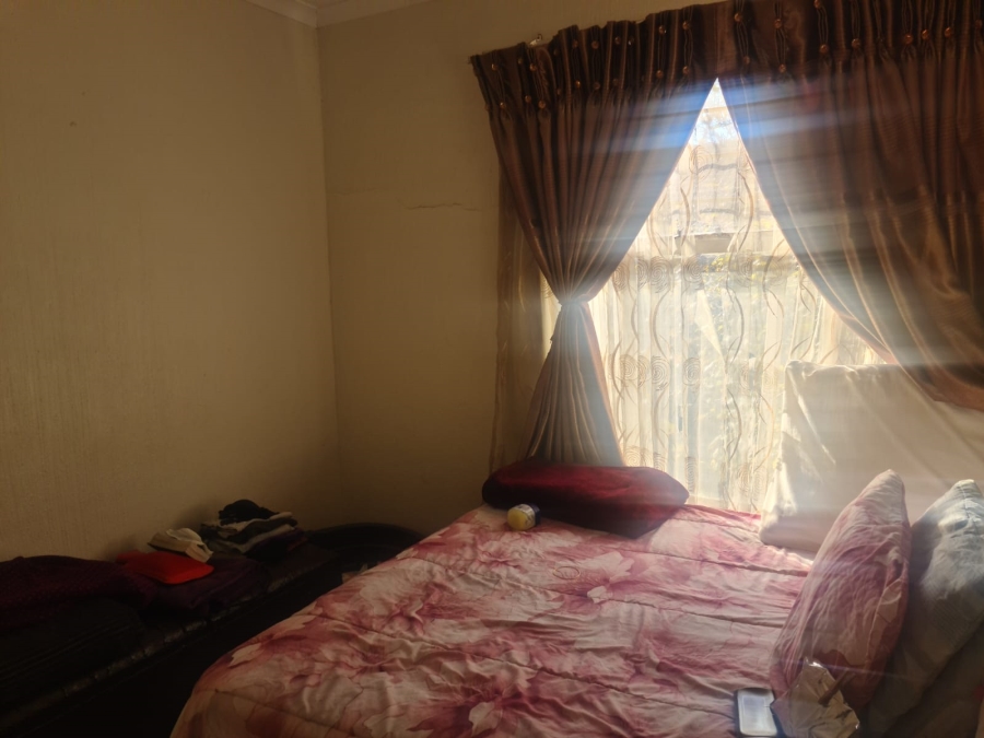 3 Bedroom Property for Sale in La Montagne Gauteng