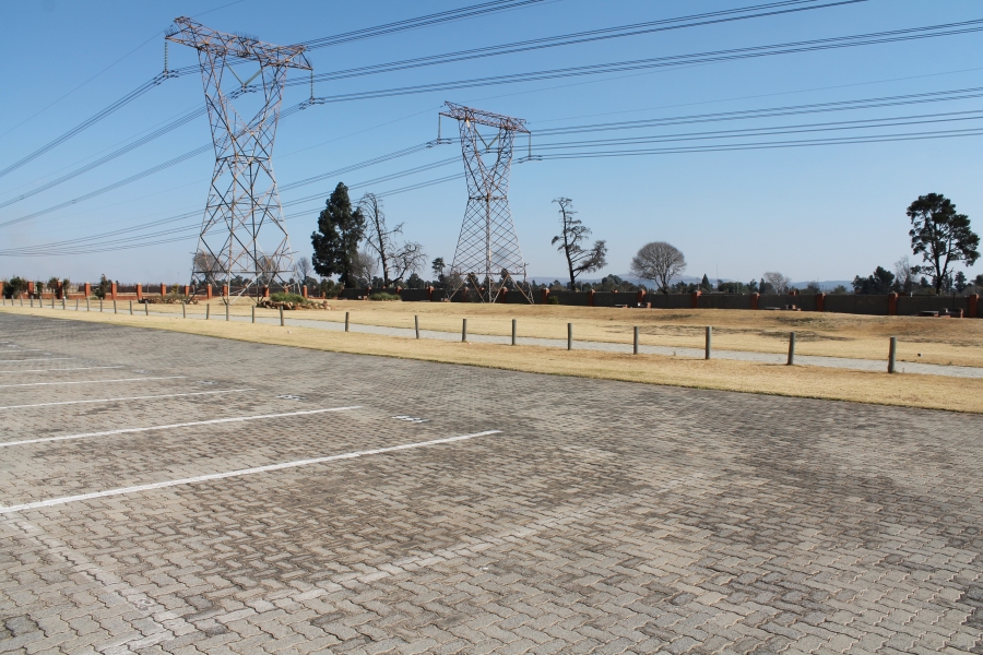 2 Bedroom Property for Sale in Albertsdal Gauteng