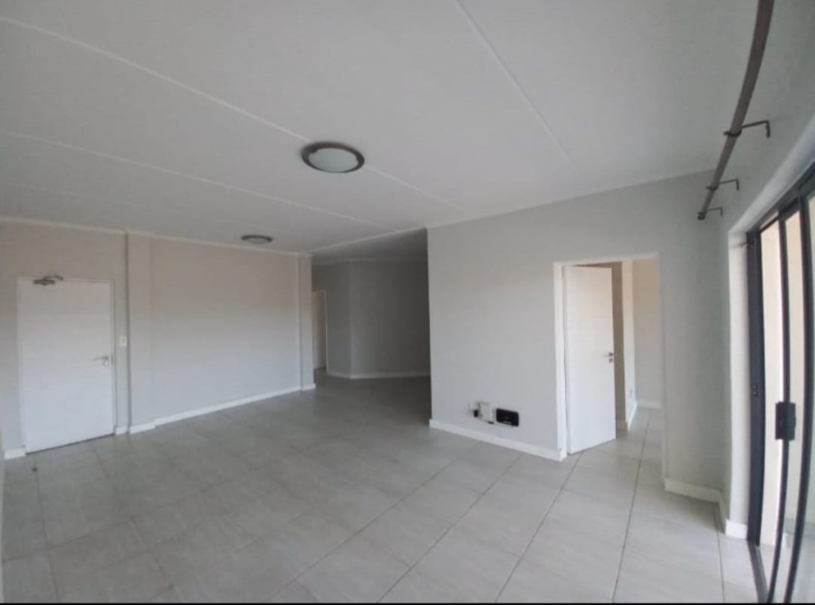 To Let 2 Bedroom Property for Rent in Waterfall Gauteng