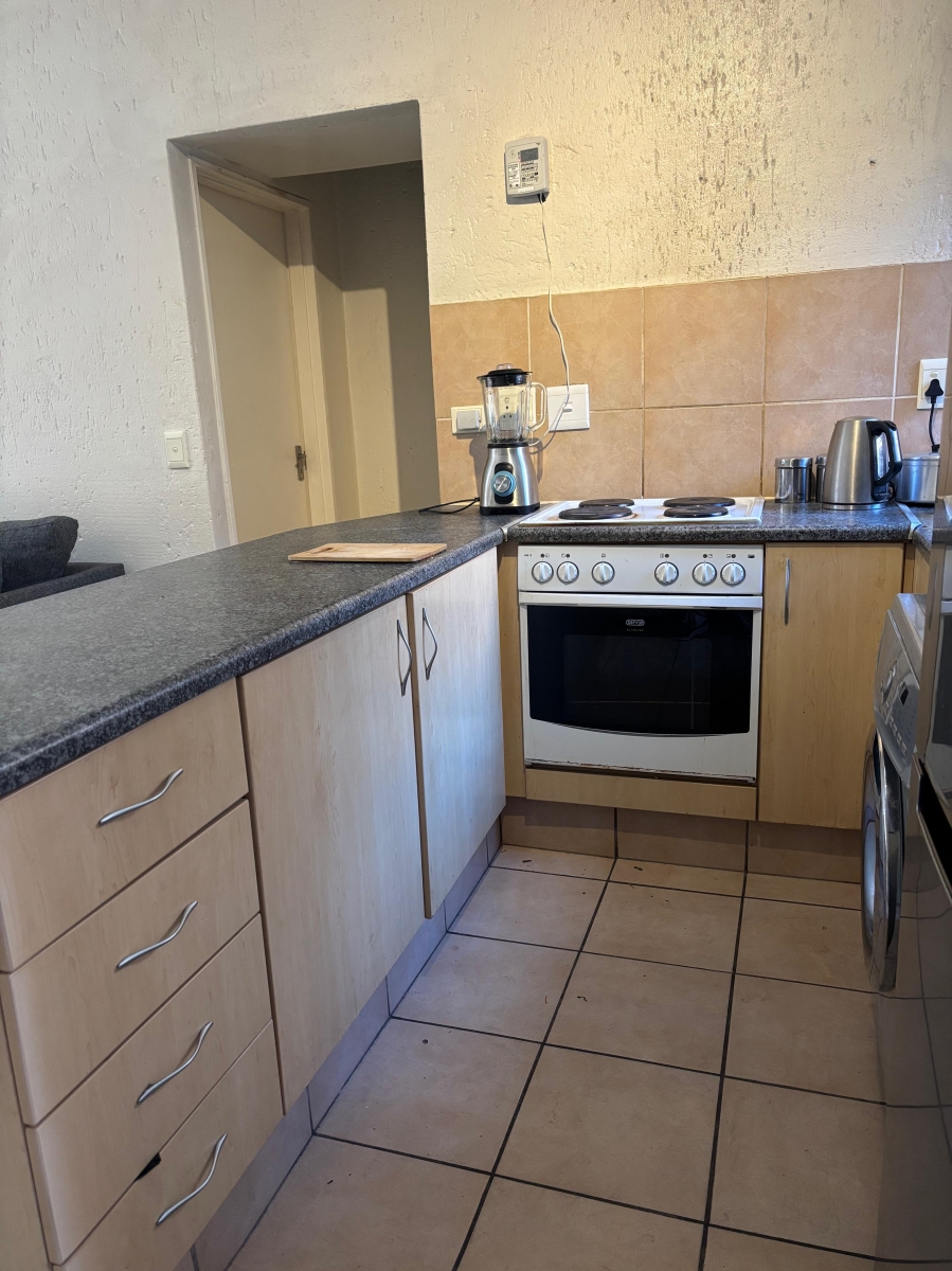 1 Bedroom Property for Sale in Lonehill Gauteng