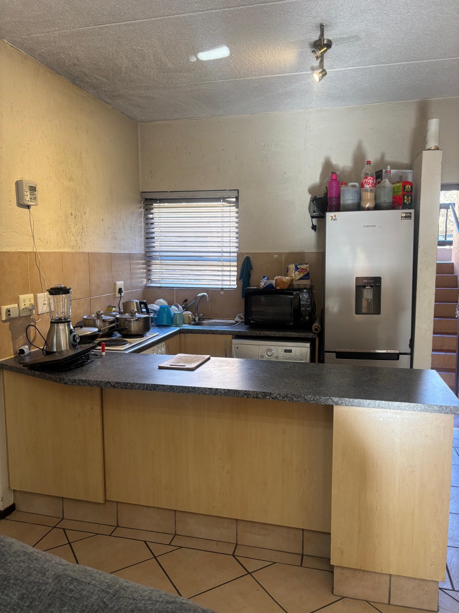 1 Bedroom Property for Sale in Lonehill Gauteng