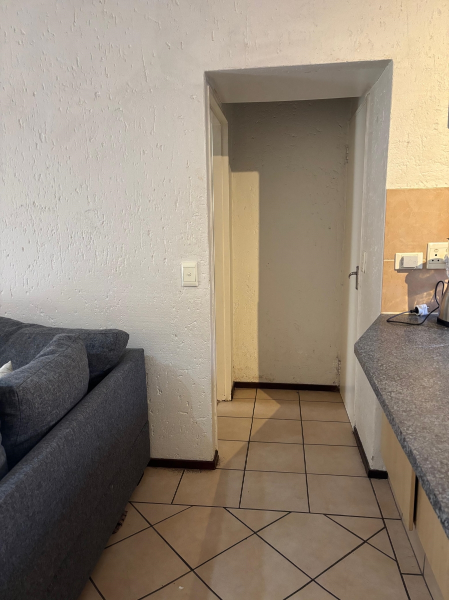 1 Bedroom Property for Sale in Lonehill Gauteng