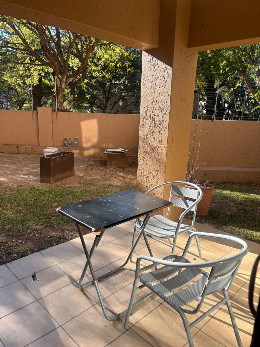 1 Bedroom Property for Sale in Lonehill Gauteng