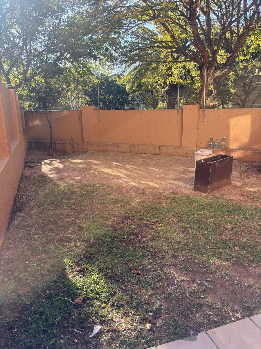 1 Bedroom Property for Sale in Lonehill Gauteng