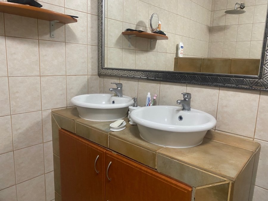 4 Bedroom Property for Sale in Fourways Gauteng