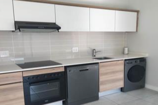 To Let 1 Bedroom Property for Rent in Waterfall Gauteng