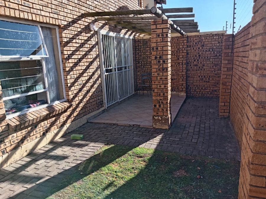 3 Bedroom Property for Sale in Honeydew Gauteng