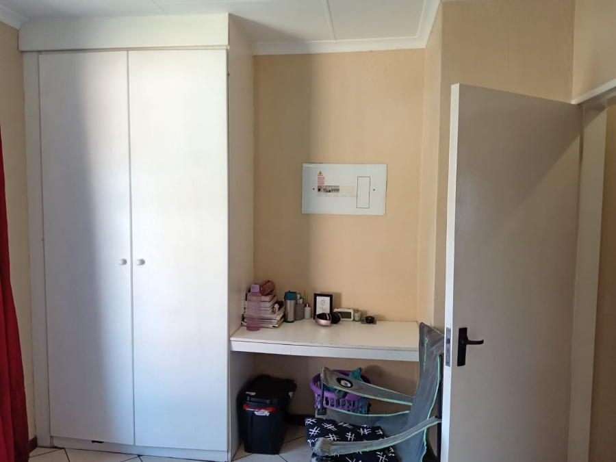 3 Bedroom Property for Sale in Honeydew Gauteng