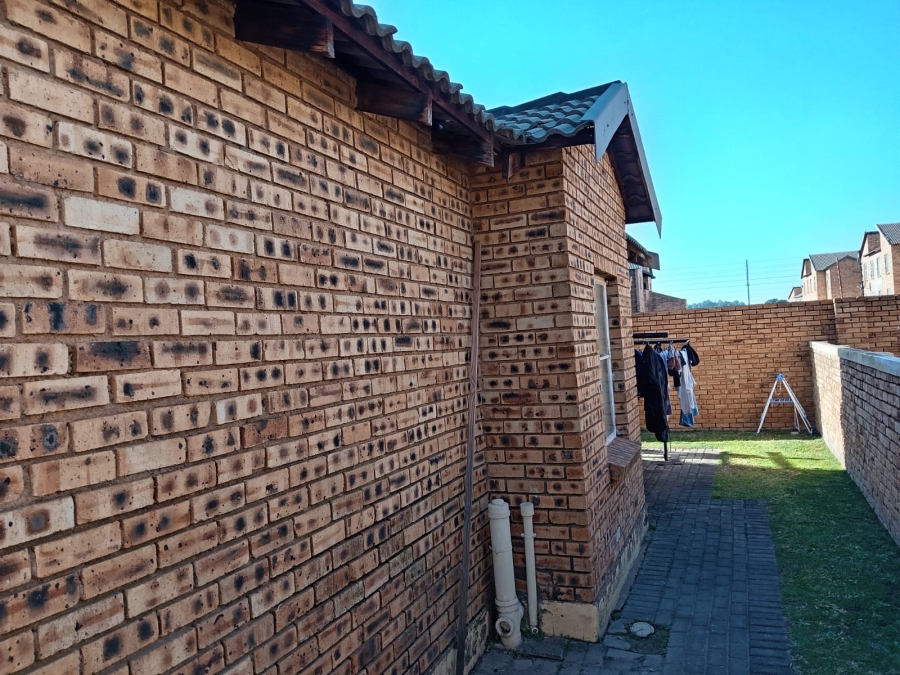 3 Bedroom Property for Sale in Honeydew Gauteng