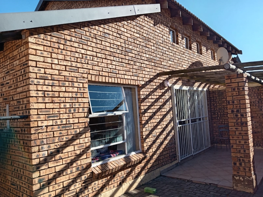 3 Bedroom Property for Sale in Honeydew Gauteng