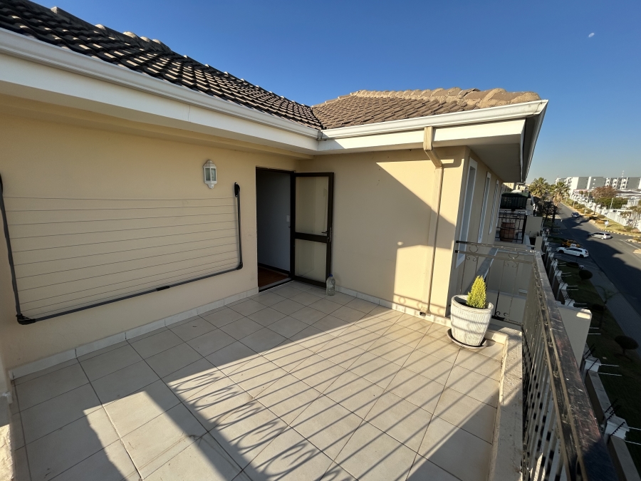 To Let 3 Bedroom Property for Rent in Carlswald Gauteng