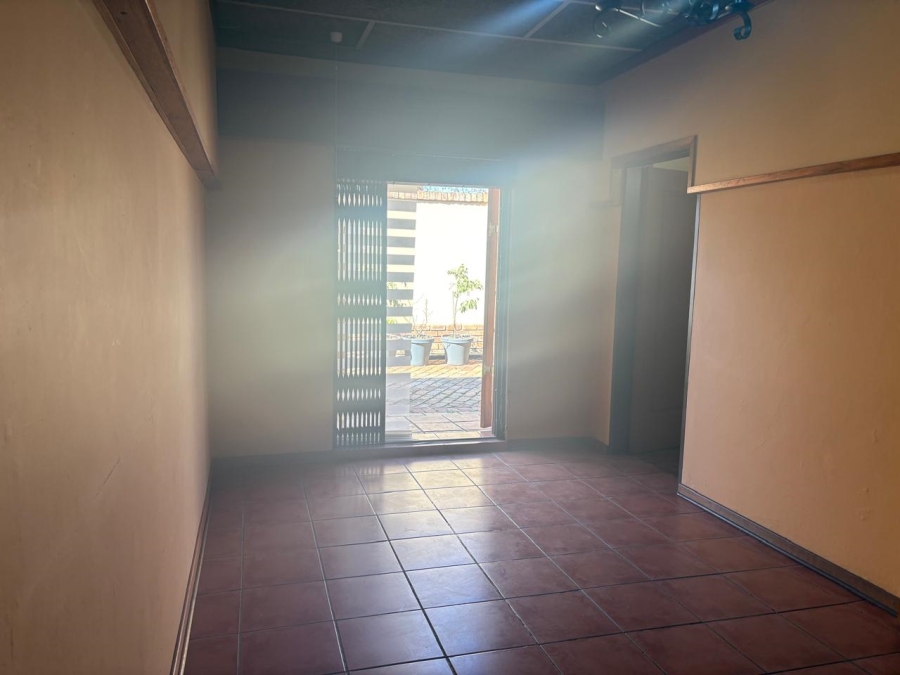 To Let 1 Bedroom Property for Rent in Rietfontein Gauteng