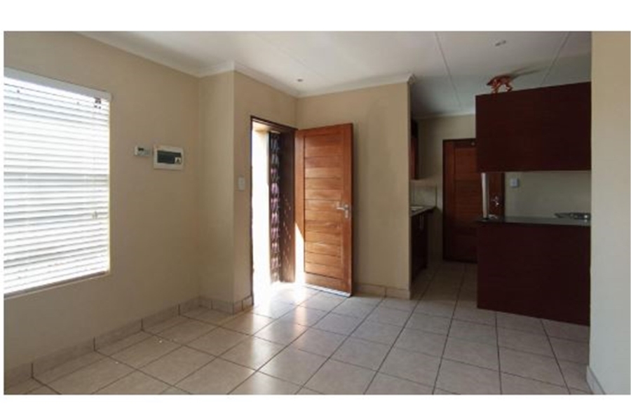 3 Bedroom Property for Sale in Kosmosdal Gauteng