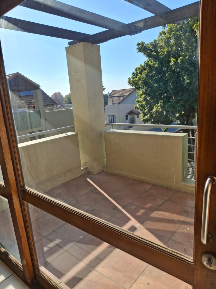 To Let 1 Bedroom Property for Rent in Broadacres Gauteng