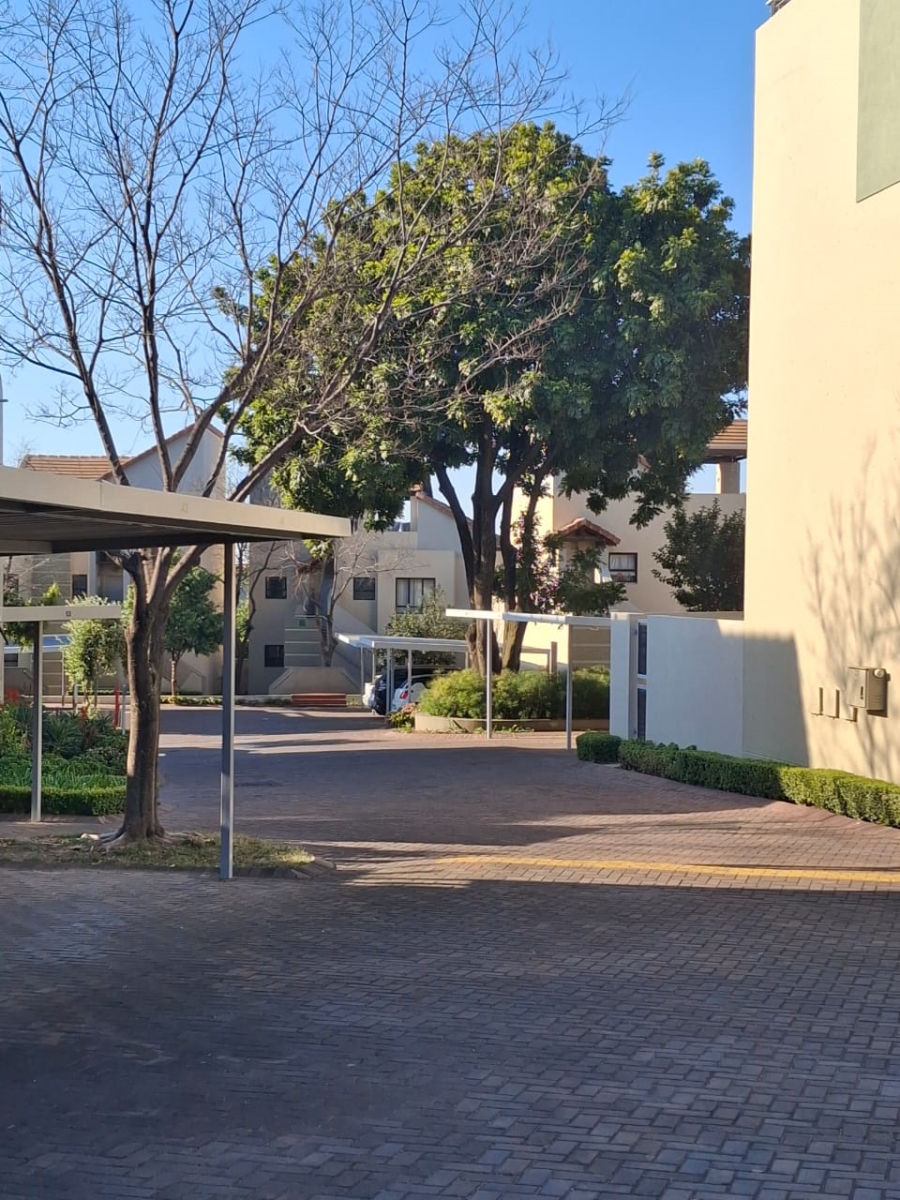 To Let 1 Bedroom Property for Rent in Broadacres Gauteng