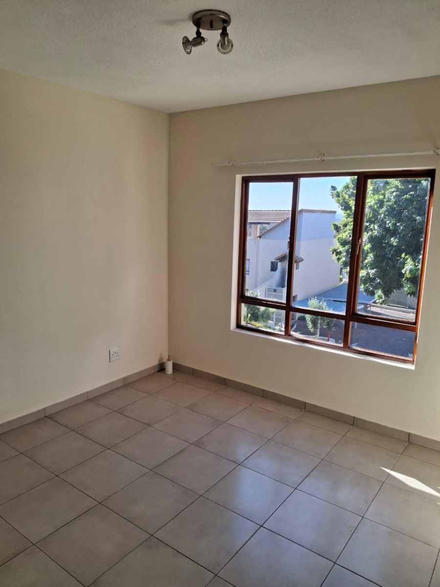 To Let 1 Bedroom Property for Rent in Broadacres Gauteng