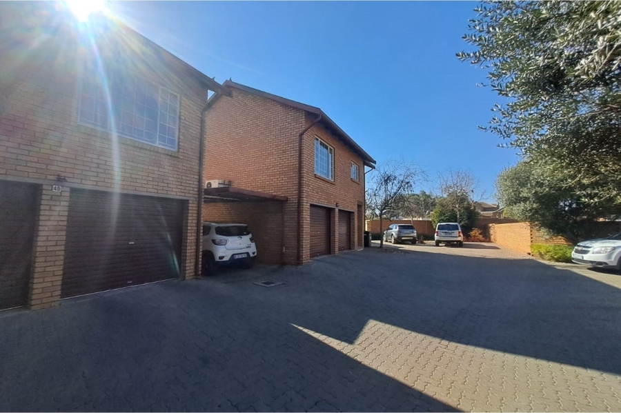 3 Bedroom Property for Sale in Equestria Gauteng