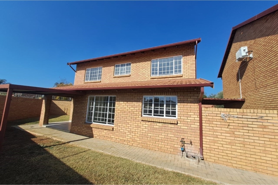 3 Bedroom Property for Sale in Equestria Gauteng