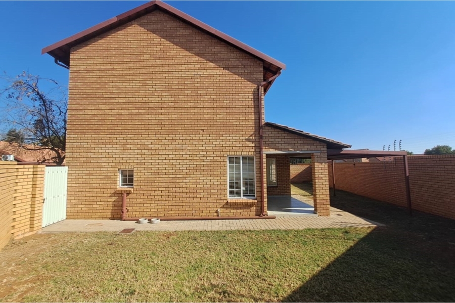 3 Bedroom Property for Sale in Equestria Gauteng