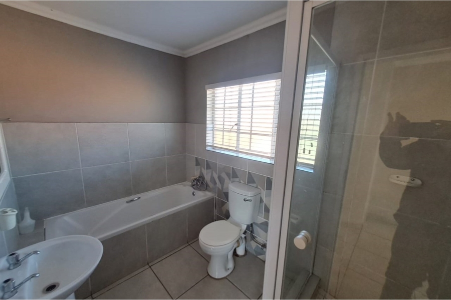 3 Bedroom Property for Sale in Equestria Gauteng
