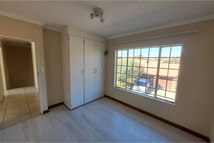3 Bedroom Property for Sale in Equestria Gauteng