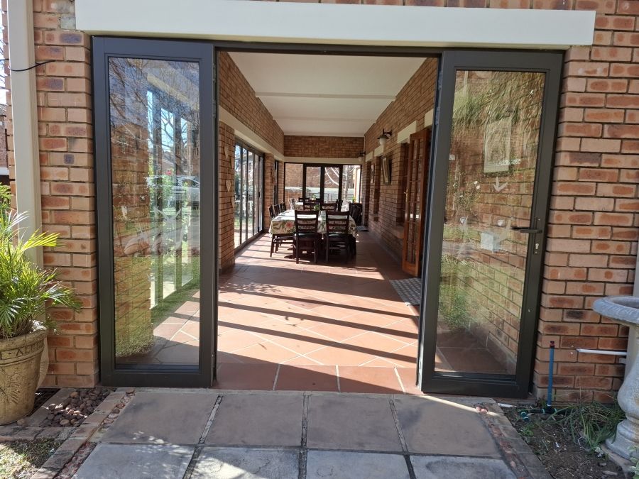 2 Bedroom Property for Sale in Equestria Gauteng
