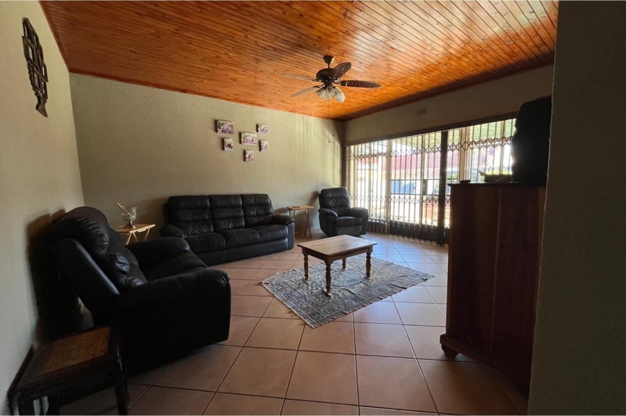 3 Bedroom Property for Sale in Vanderbijlpark SE 2 Gauteng