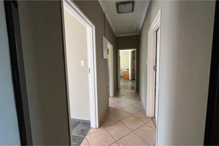 3 Bedroom Property for Sale in Vanderbijlpark SE 2 Gauteng