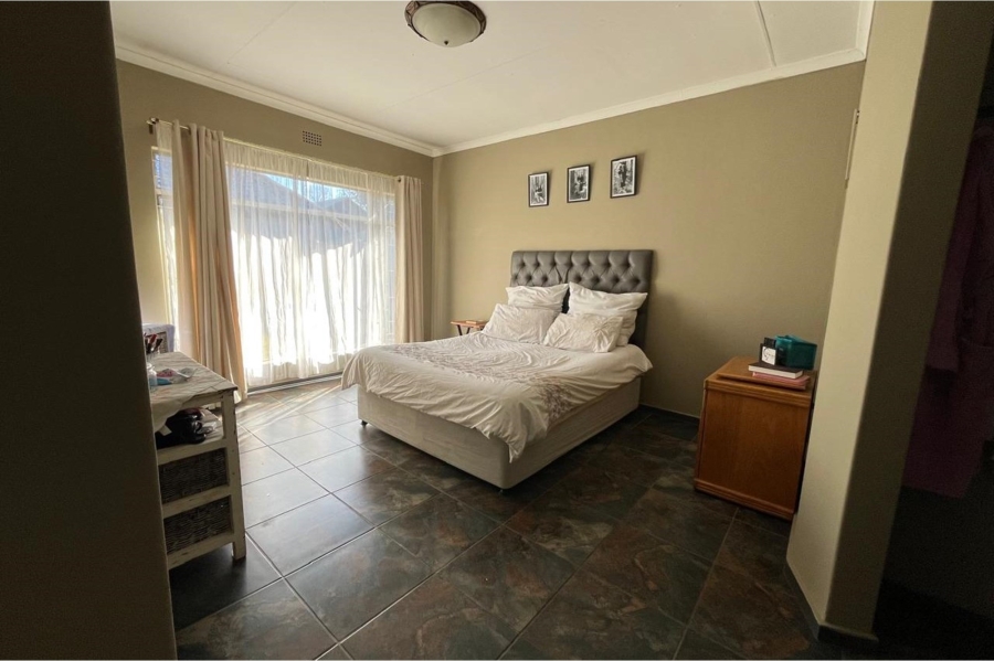 3 Bedroom Property for Sale in Vanderbijlpark SE 2 Gauteng
