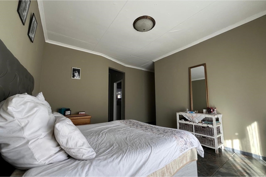 3 Bedroom Property for Sale in Vanderbijlpark SE 2 Gauteng