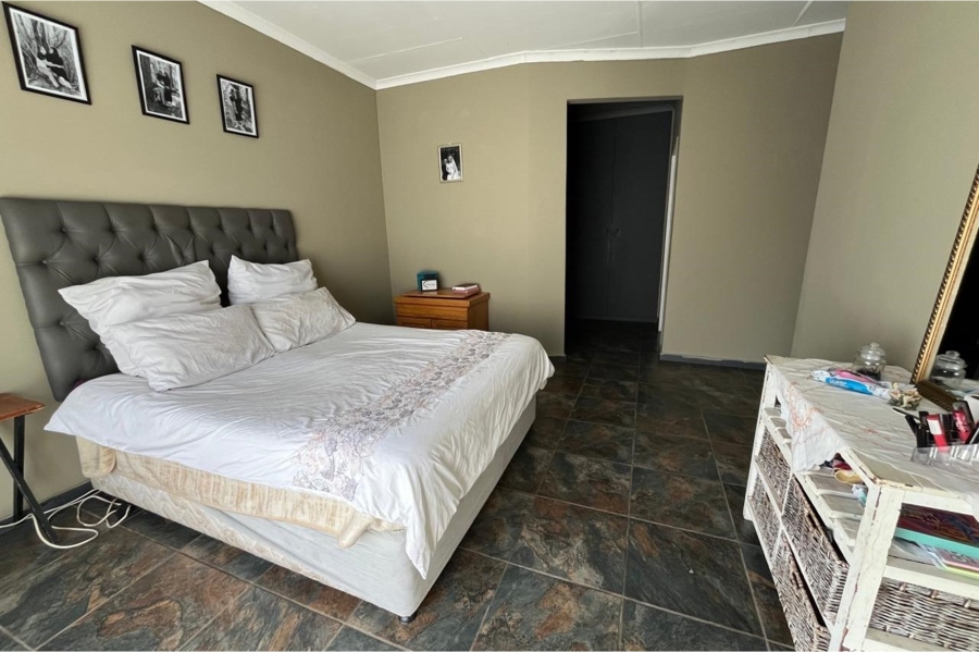 3 Bedroom Property for Sale in Vanderbijlpark SE 2 Gauteng