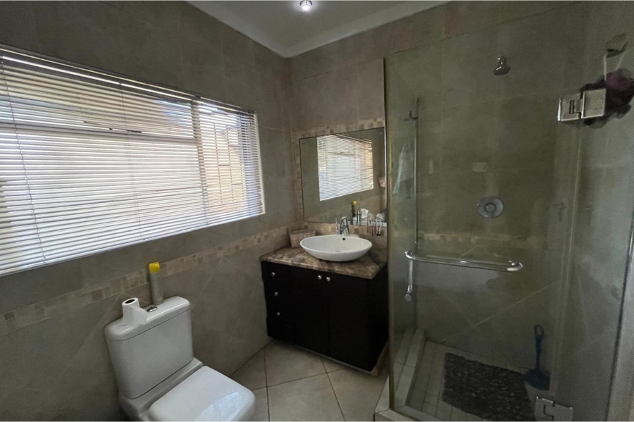 3 Bedroom Property for Sale in Vanderbijlpark SE 2 Gauteng