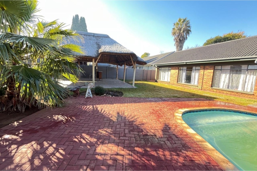 3 Bedroom Property for Sale in Vanderbijlpark SE 2 Gauteng
