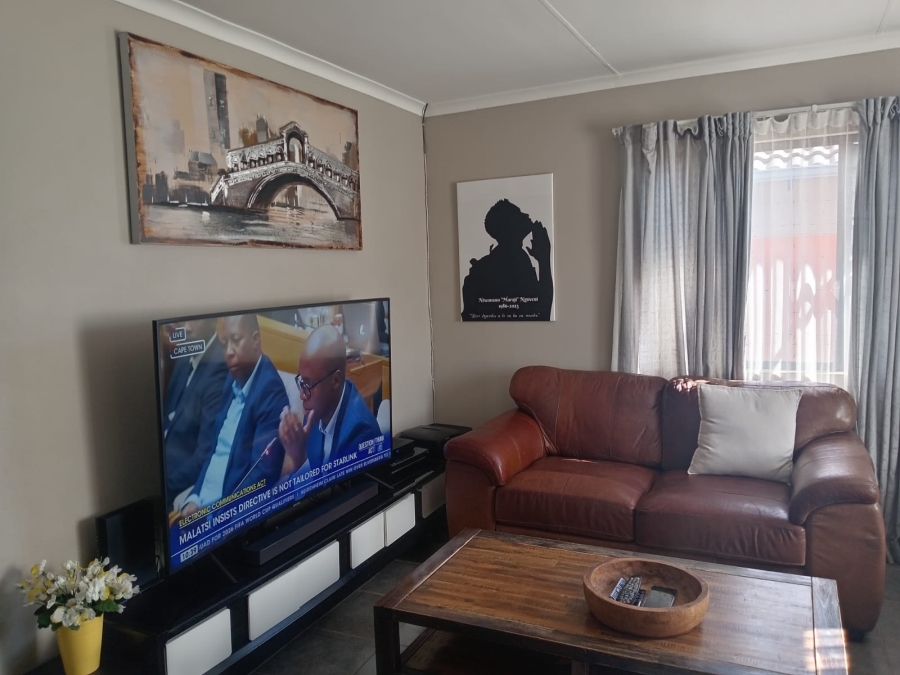 To Let 3 Bedroom Property for Rent in Noordwyk Gauteng