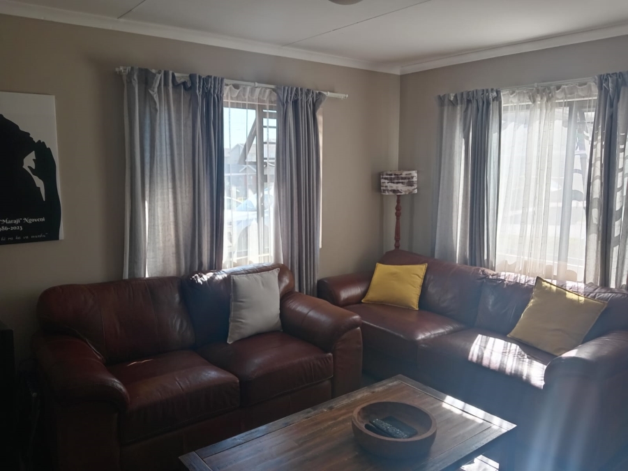 To Let 3 Bedroom Property for Rent in Noordwyk Gauteng