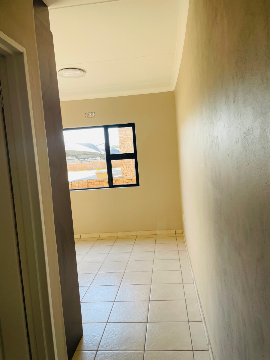 3 Bedroom Property for Sale in Cloverdene Gauteng