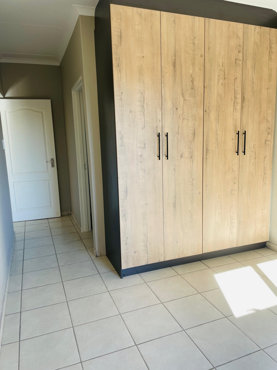 3 Bedroom Property for Sale in Cloverdene Gauteng
