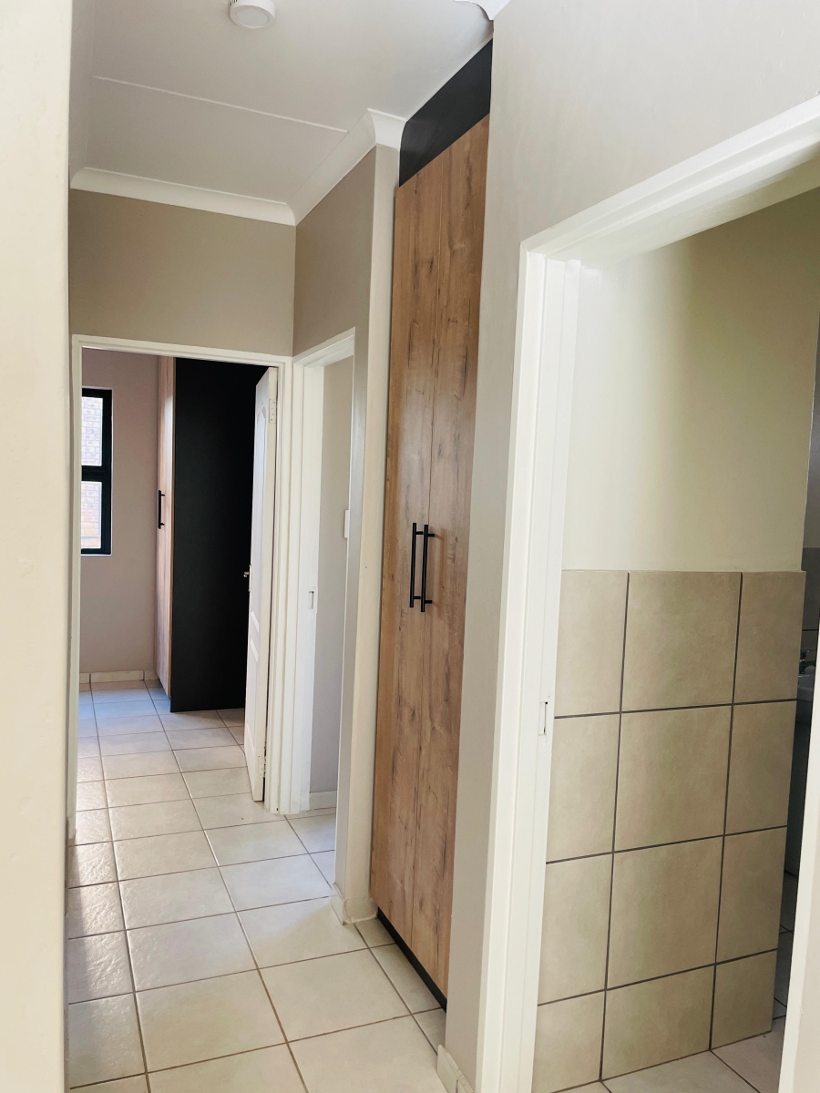 3 Bedroom Property for Sale in Cloverdene Gauteng