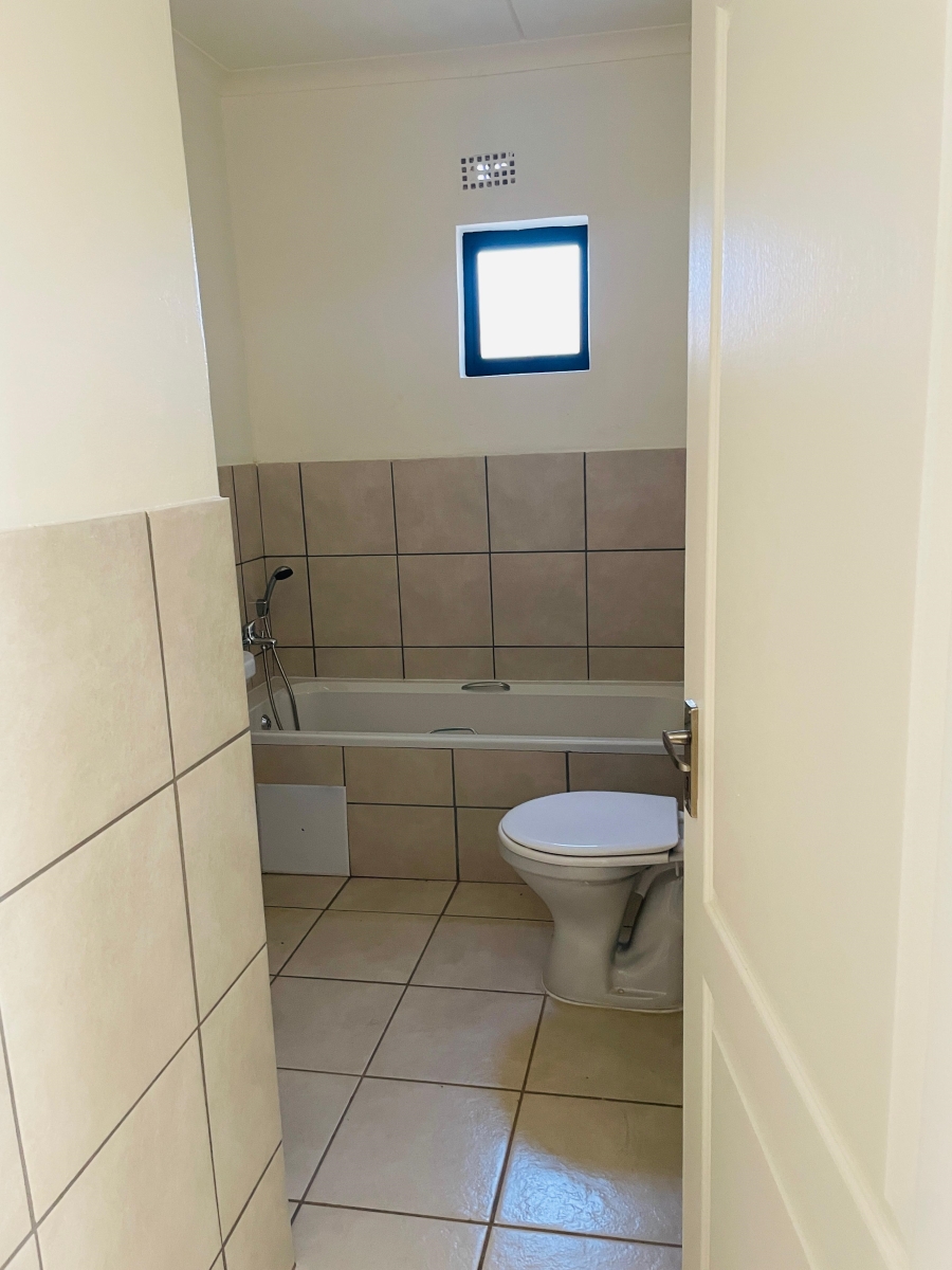 3 Bedroom Property for Sale in Cloverdene Gauteng