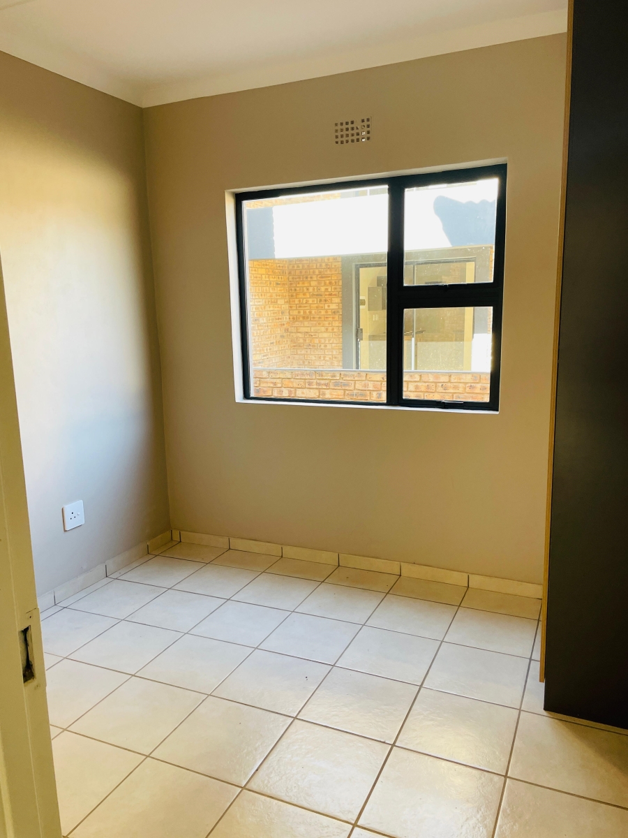 3 Bedroom Property for Sale in Cloverdene Gauteng