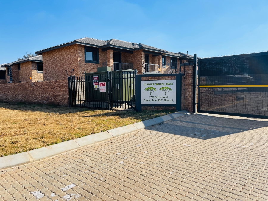 3 Bedroom Property for Sale in Cloverdene Gauteng