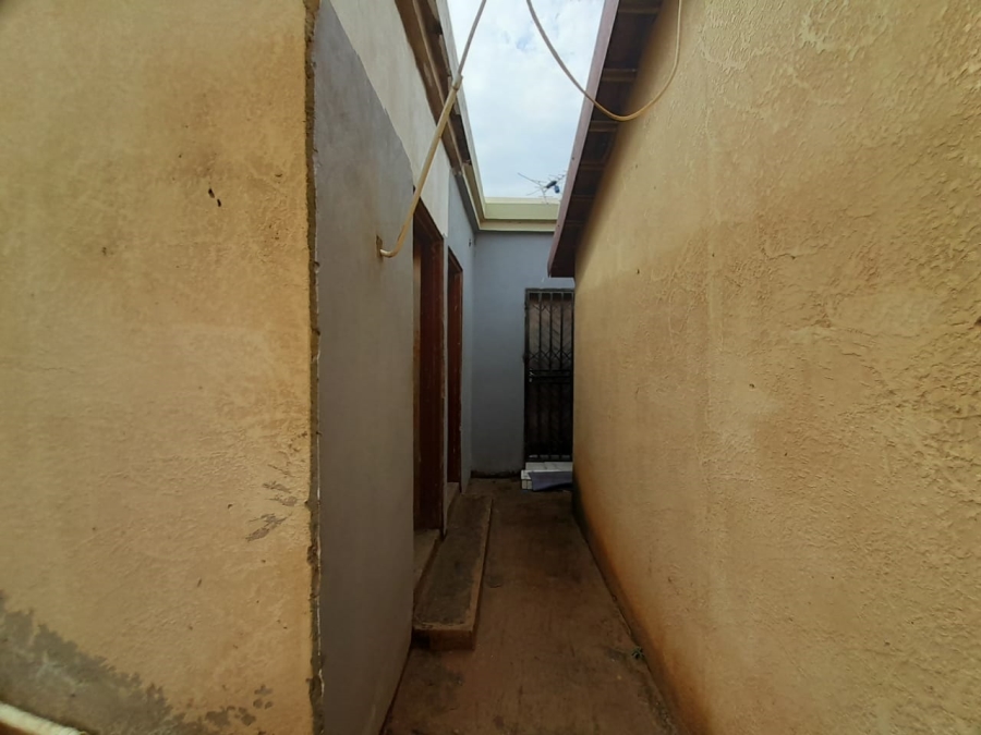 1 Bedroom Property for Sale in Rietvallei Gauteng
