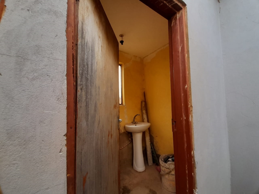 1 Bedroom Property for Sale in Rietvallei Gauteng