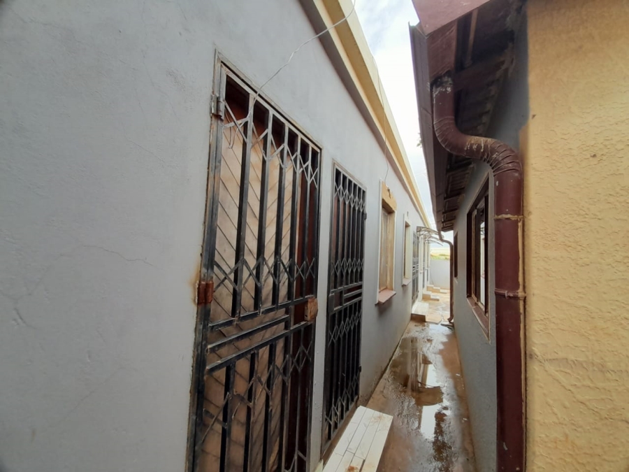 1 Bedroom Property for Sale in Rietvallei Gauteng