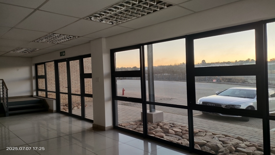 To Let commercial Property for Rent in North Riding Gauteng