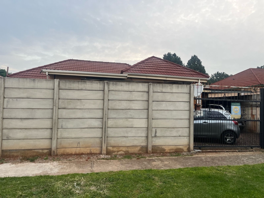 3 Bedroom Property for Sale in Geduld Gauteng