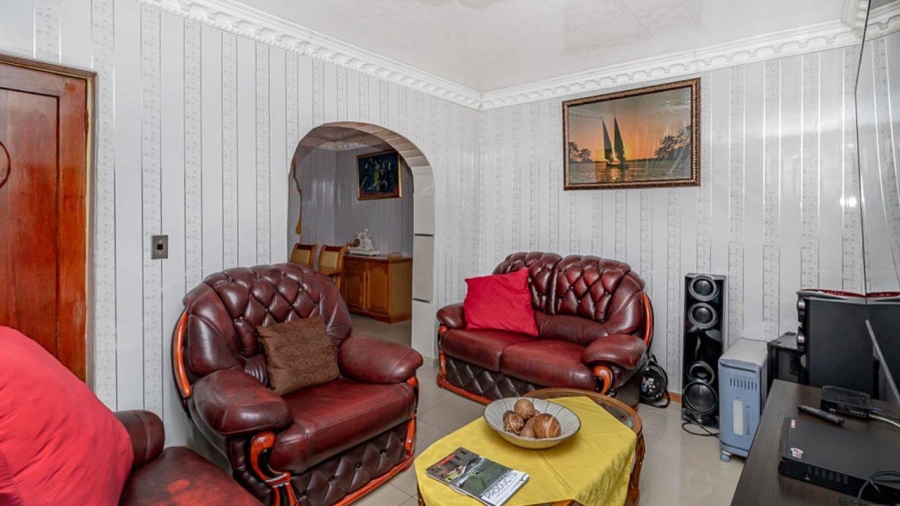 4 Bedroom Property for Sale in Dobsonville Gauteng