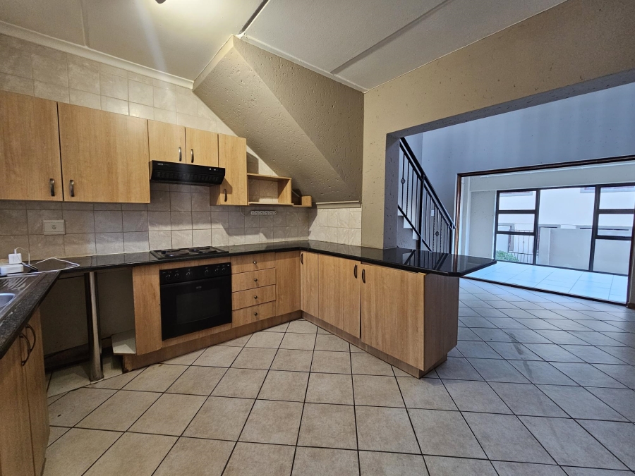 To Let 2 Bedroom Property for Rent in Noordheuwel Gauteng