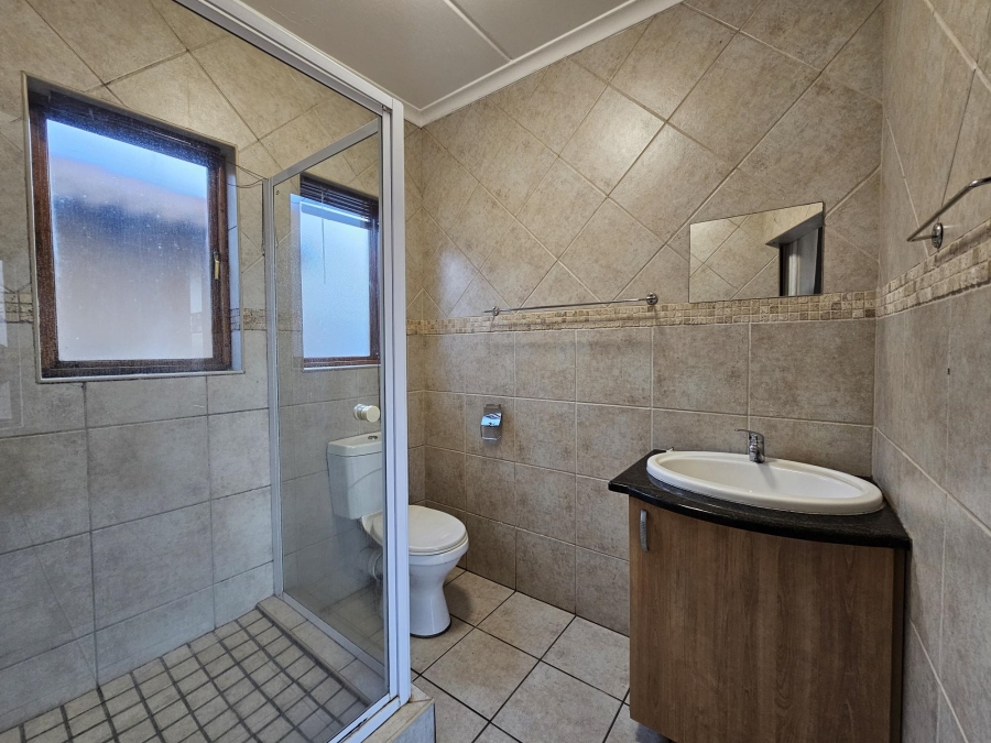 To Let 2 Bedroom Property for Rent in Noordheuwel Gauteng
