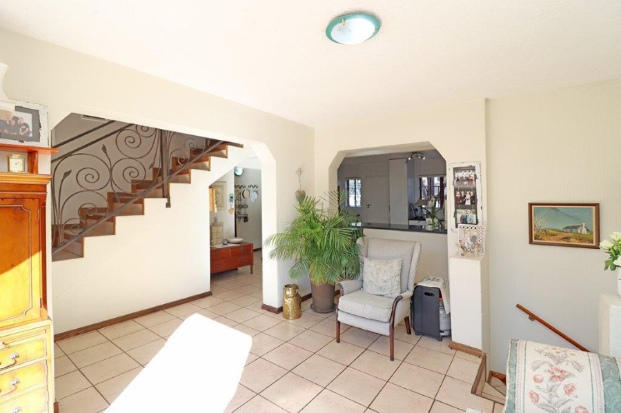 3 Bedroom Property for Sale in Dowerglen Gauteng
